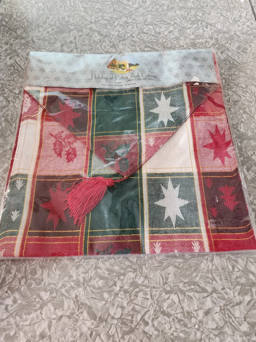 Holiday at Cotton Park Cottage Table Runner - Green Plaid